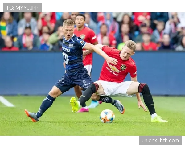 弗林蓬右路爆发状态回暖,助球队力克强敌斩获关键胜利 弗林蓬右路爆发状态回暖,助球队力克强敌斩获关键胜利