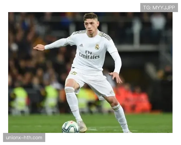 巴尔韦德：B2B中场攻防角色与数据解析